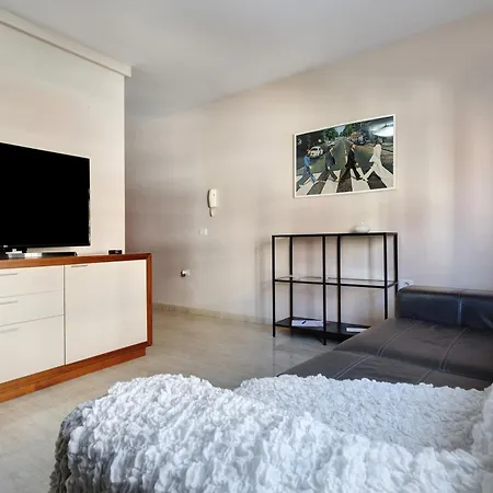 Romo Apartment